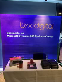 byx-dynug-stand
